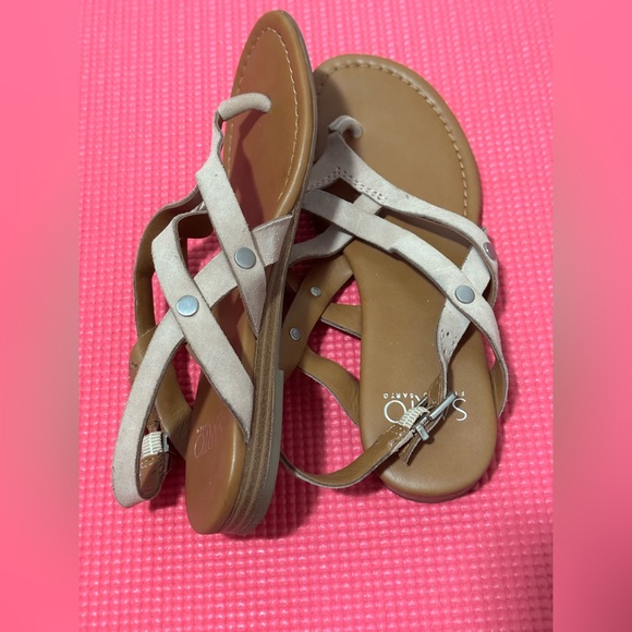 Franco Sarto women sandals - Picture 3 of 4